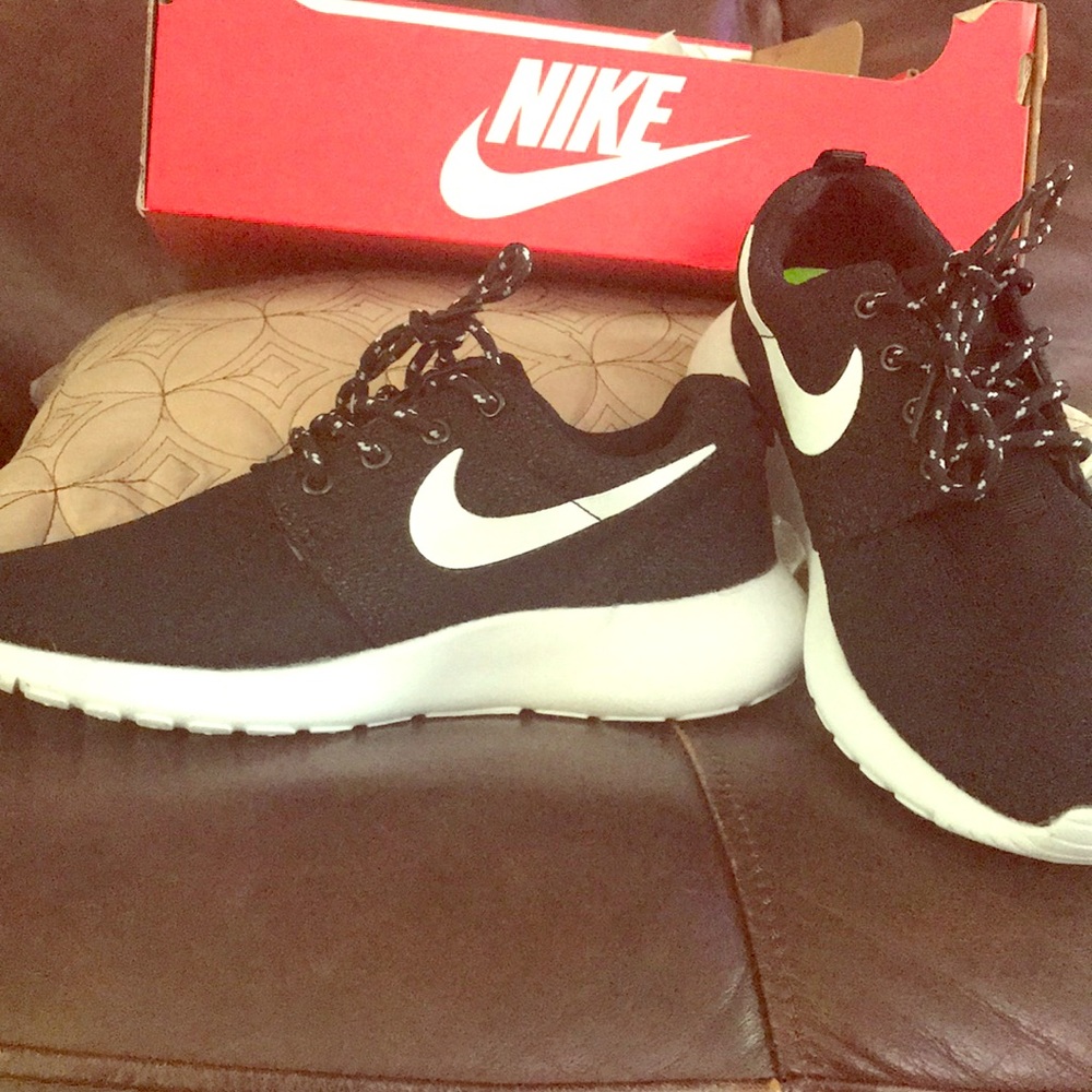 Nike Roshe Black and White shoes